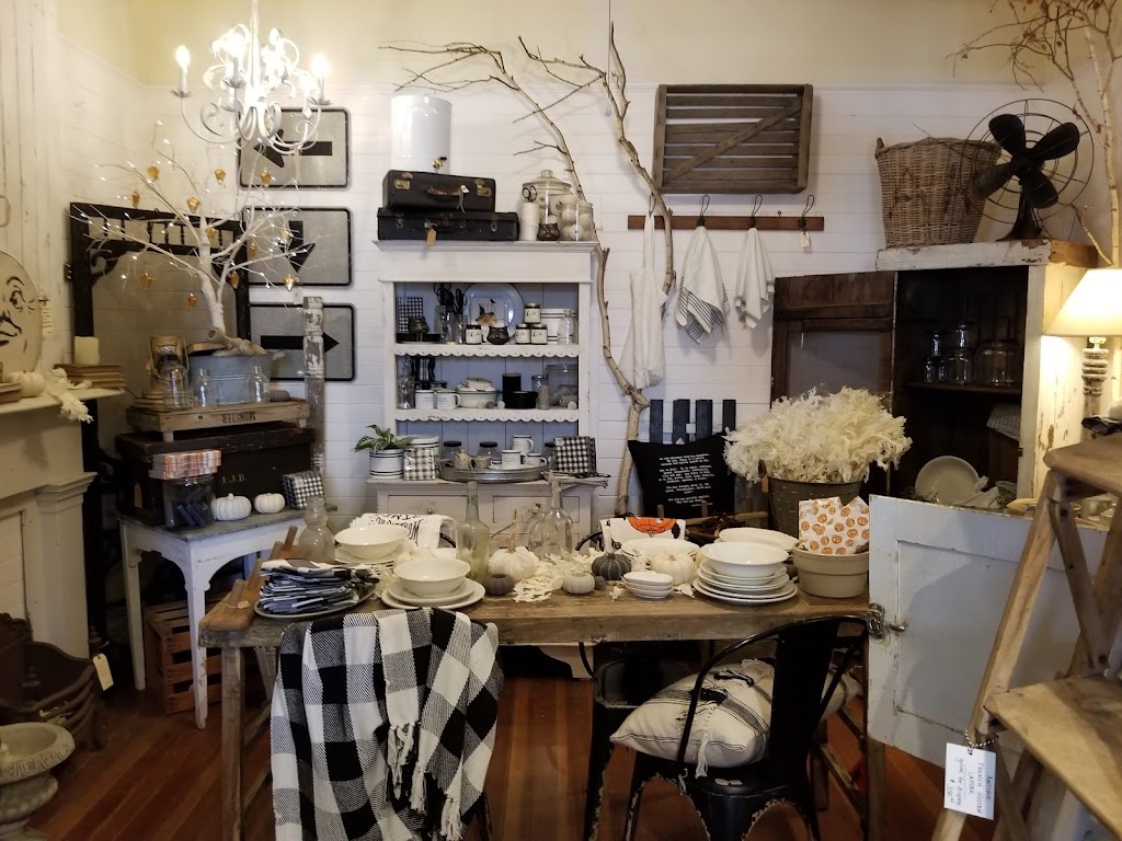 Antique Gardener | 80 Main St, Sutter Creek, CA 95685, USA | Phone: (209) 267-5551