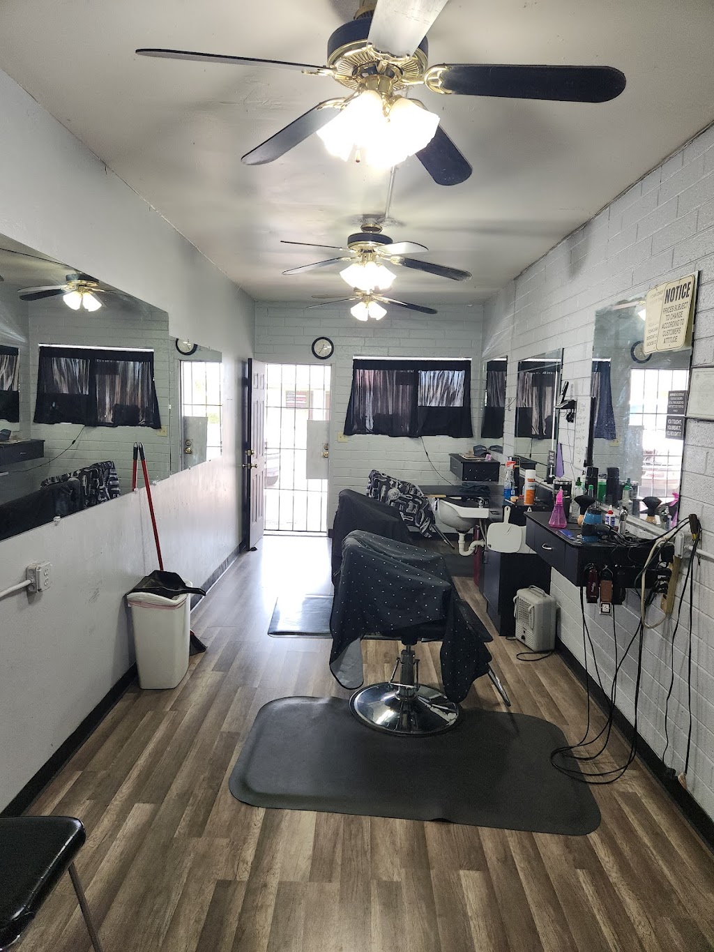 Pablos Main Cuts | 315 N Main St B, Eloy, AZ 85131, USA | Phone: (520) 466-3330