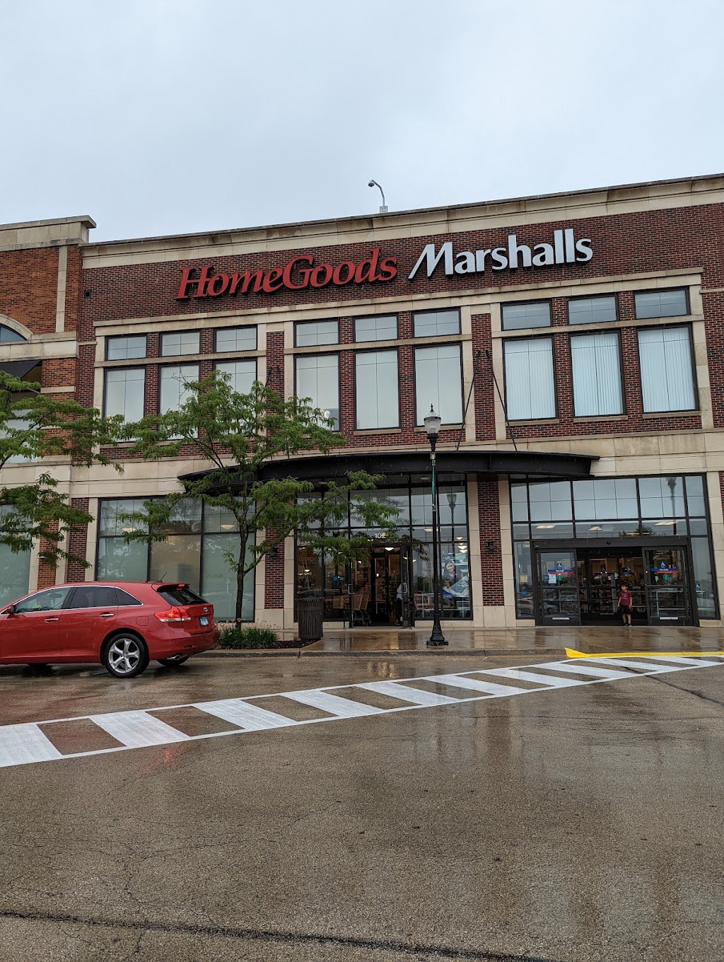 Marshalls & HomeGoods | 102 Yorktown Shopping Center, Lombard, IL 60148, USA | Phone: (630) 495-0321