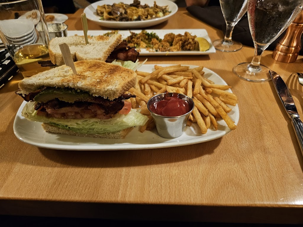 Kip’s Irish Pub & Restaurant | 9970 Wayzata Blvd, St Louis Park, MN 55426, USA | Phone: (952) 367-5070