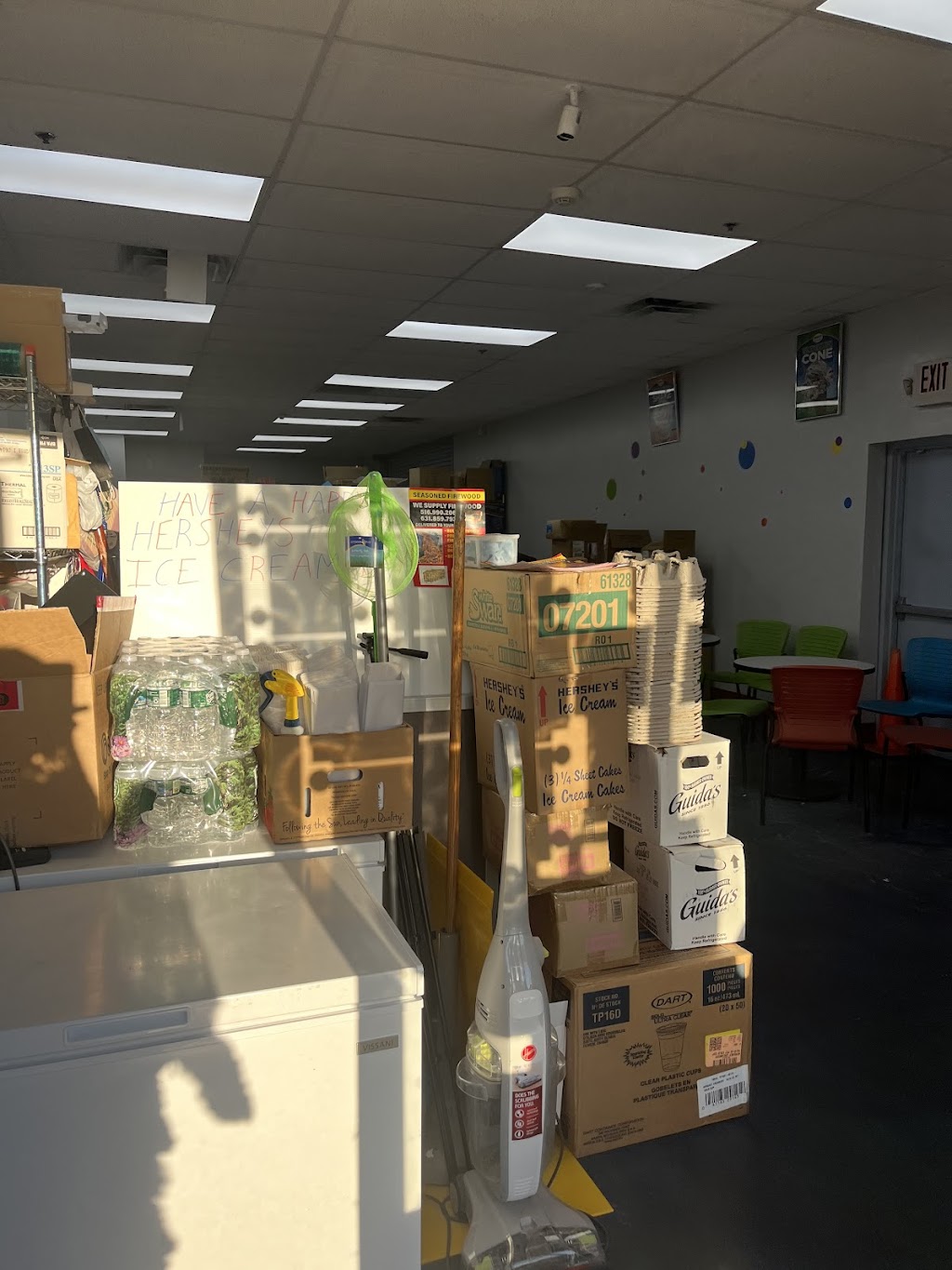 Hersheys Ice Cream & more | 2890 Hempstead Tpke, Levittown, NY 11756, USA | Phone: (516) 731-2663