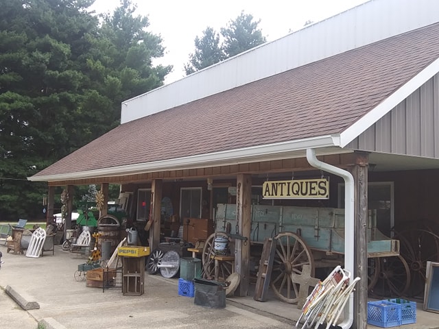 Family Traditions Antiques | 4154 IN-56 North, Rising Sun, IN 47040, USA | Phone: (812) 584-4544