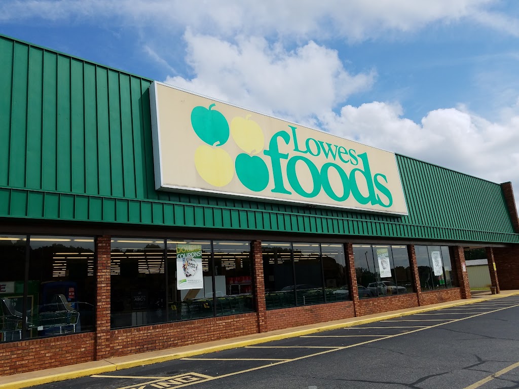 Lowes Foods of Denton | 17525 NC-109, Denton, NC 27239, USA | Phone: (336) 859-2410