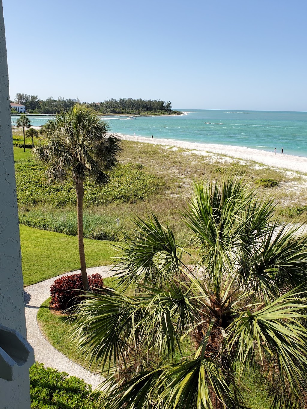 Inn On the Beach | 301 Gulf of Mexico Dr, Longboat Key, FL 34228 | Phone: (941) 383-8821