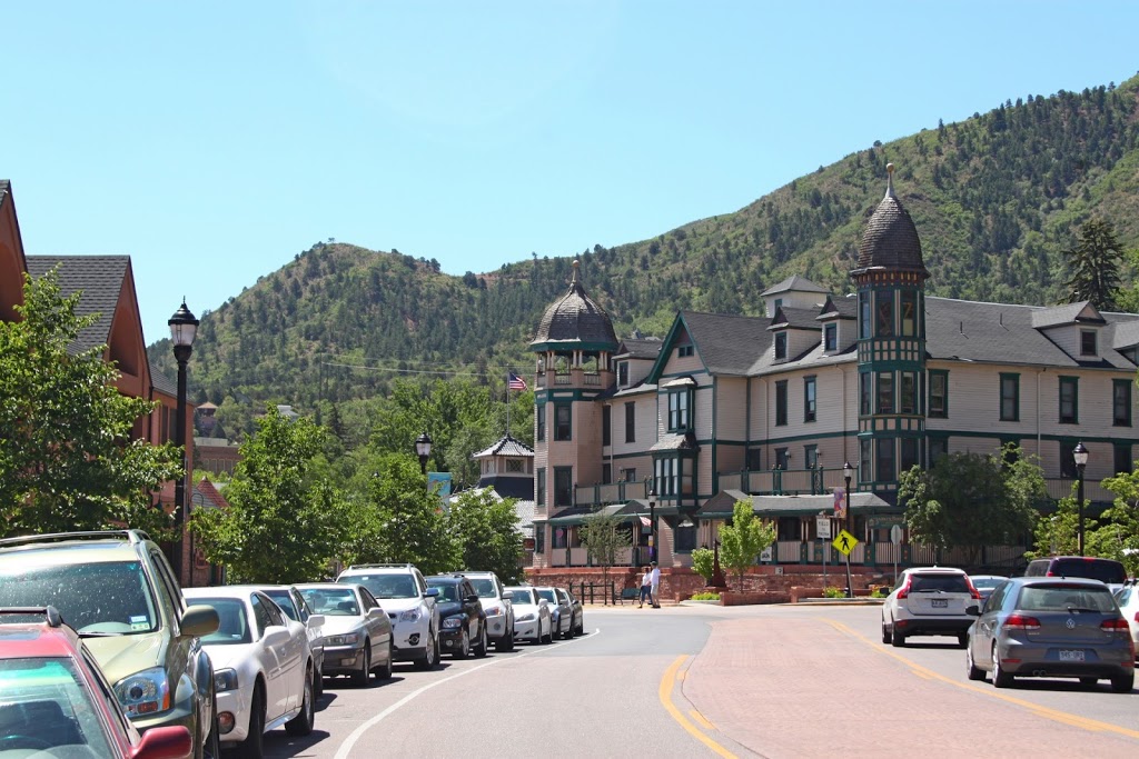 Barker House Apartments | 819 Manitou Ave, Manitou Springs, CO 80829, USA | Phone: (719) 233-5388