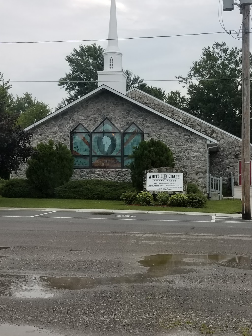 White Lily Chapel | 20 S Main St, Ashley, OH 43003, USA | Phone: (740) 747-2233