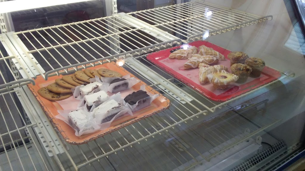 Holtmans Donut Shop | 214 W Main St, Williamsburg, OH 45176, USA | Phone: (513) 724-3865