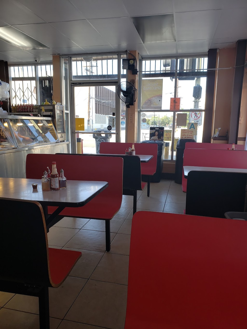 Little Ongpin | 1700 Beverly Blvd, Los Angeles, CA 90026, USA | Phone: (213) 483-4280