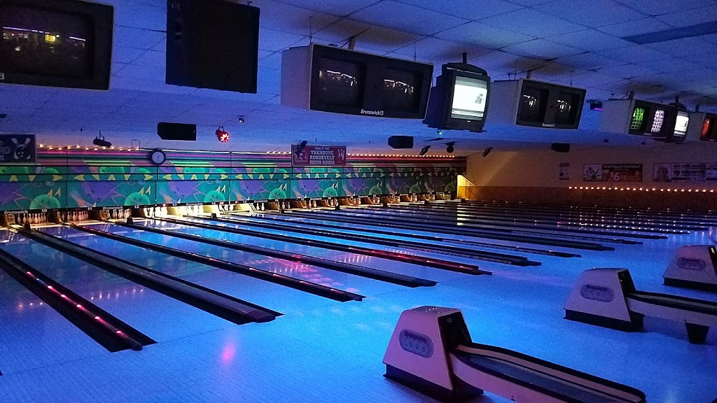 Kent Lanes-11th Frame | 1524 S Water St, Kent, OH 44240, USA | Phone: (330) 673-1448