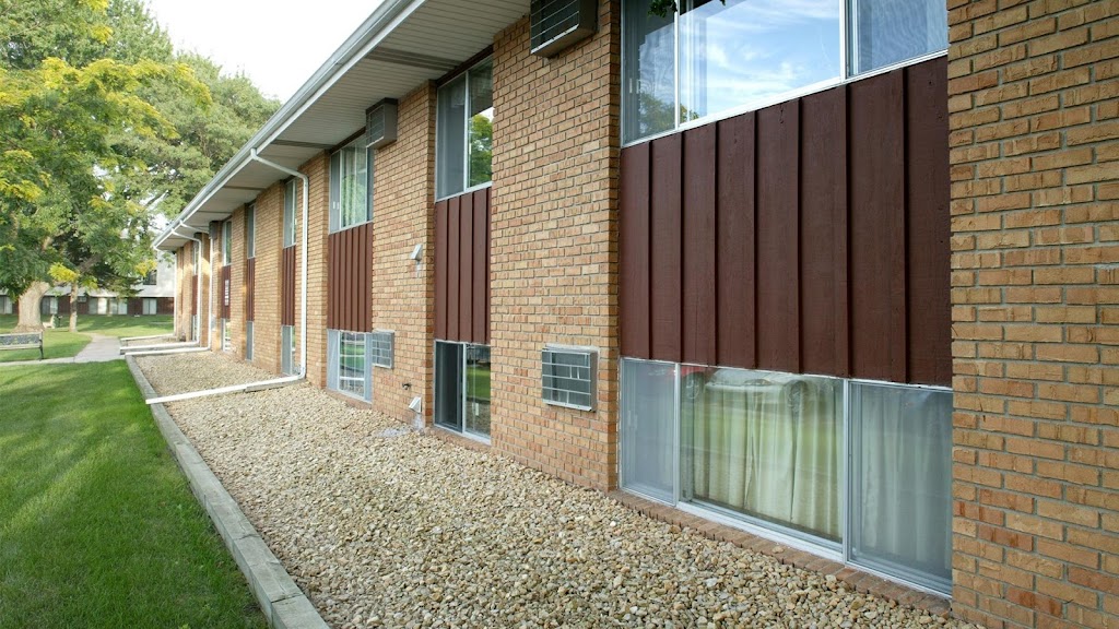 Forest Park I Apartments | 1143 7th Ave SW, Forest Lake, MN 55025, USA | Phone: (651) 464-3886