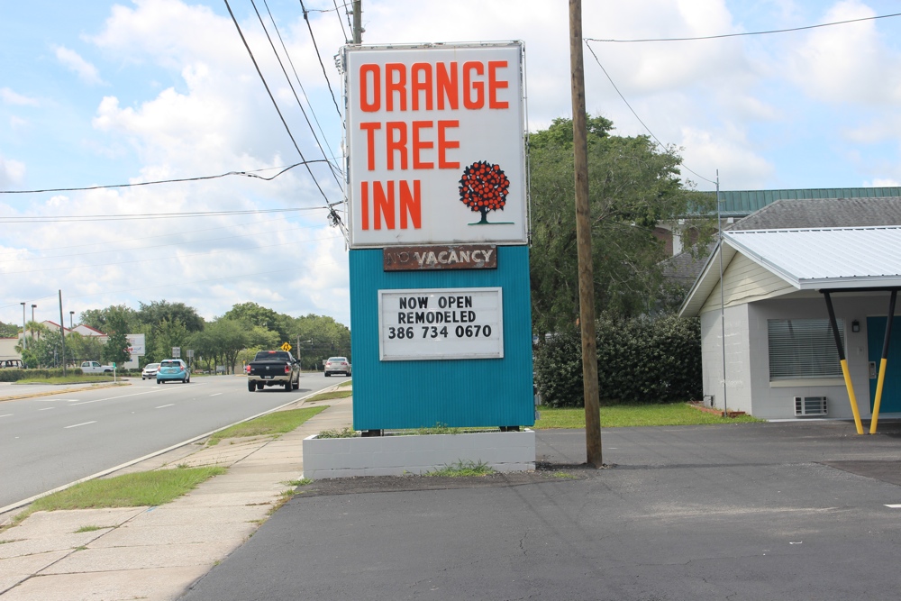 Orange Tree Inn | 1010 N Woodland Blvd, DeLand, FL 32720, USA | Phone: (386) 734-0670