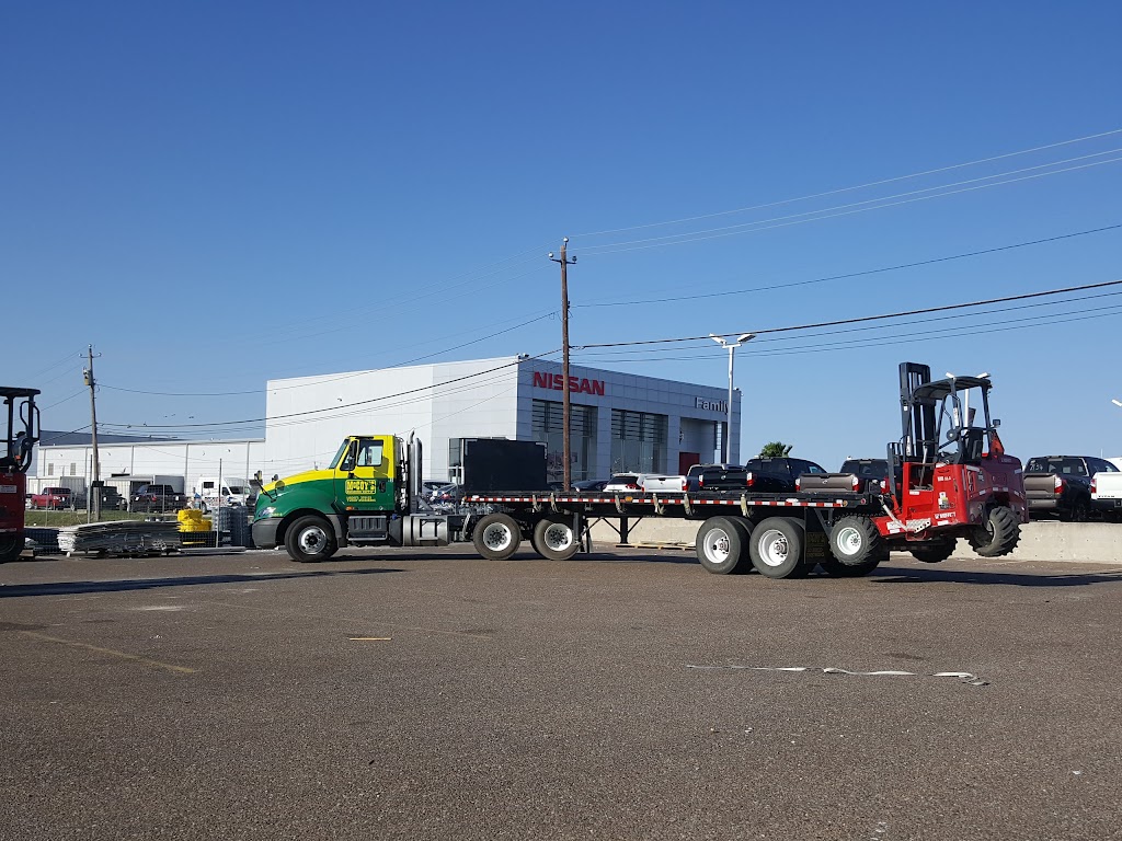 McCoys Building Supply | 3809 E Saunders St, Laredo, TX 78041, USA | Phone: (956) 722-0596