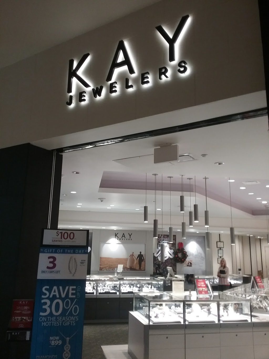 Kay Jewelers | 140 University Town Center Dr Ste 171, Sarasota, FL 34243, USA | Phone: (941) 893-3631