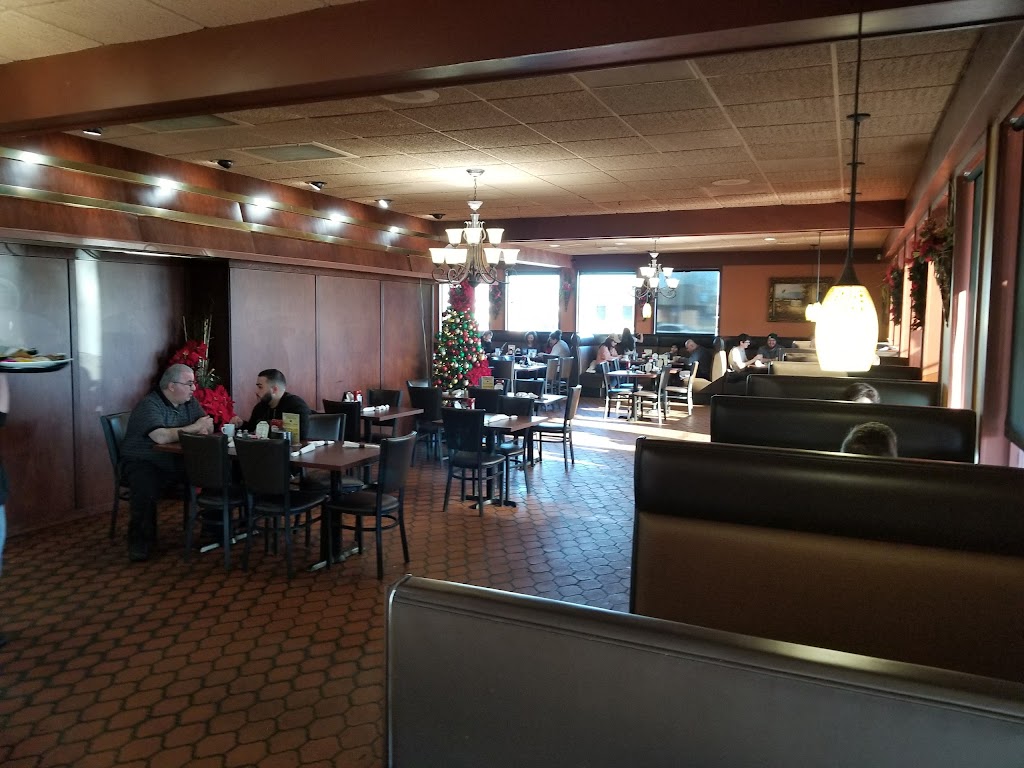 Jay Jays Bistro | 2995 E Long Lake Rd, Troy, MI 48085, USA | Phone: (248) 817-5399