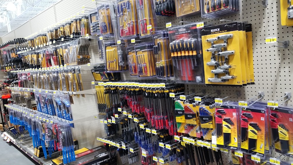 Northern Tool + Equipment | 845 Lakeland Park Center Dr, Lakeland, FL 33809, USA | Phone: (863) 225-4243