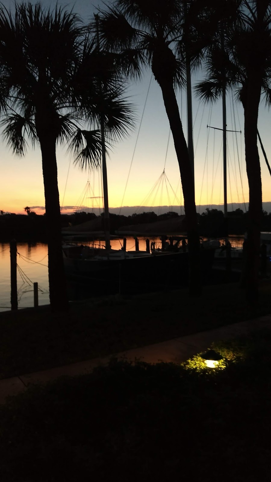 The Dock On the Bay | 3440 Gulf of Mexico Dr, Longboat Key, FL 34228, USA | Phone: (941) 383-3716