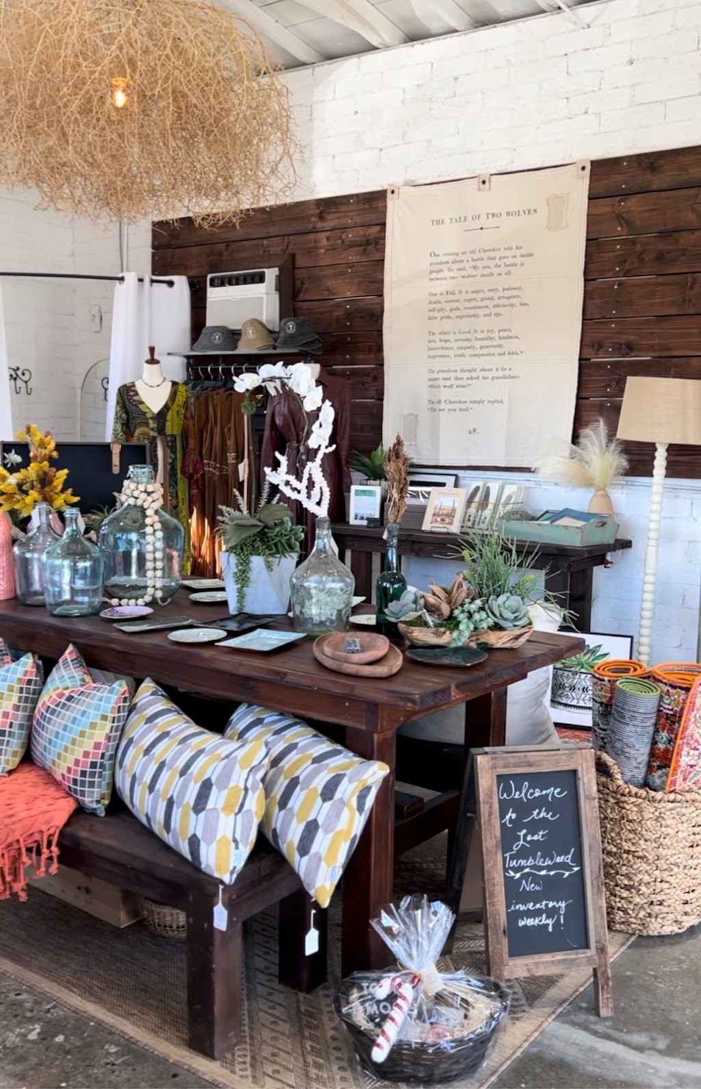 Dreamland Vintage | 49669 Senilis Ave, Morongo Valley, CA 92256, USA | Phone: (213) 447-7191