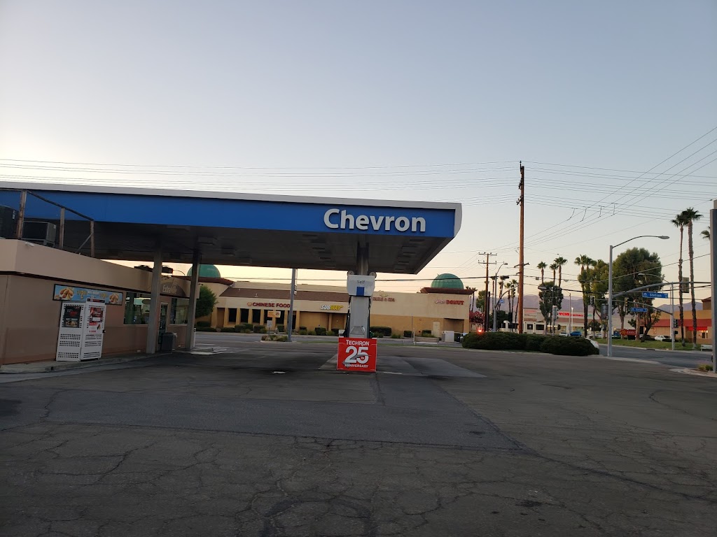 Chevron | 1101 S State St, Hemet, CA 92543, USA | Phone: (951) 925-1815