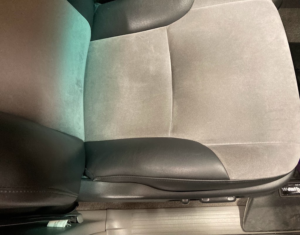 Arnolds Auto Upholstery | 903 S McDonald St, McKinney, TX 75069, USA | Phone: (972) 548-0551