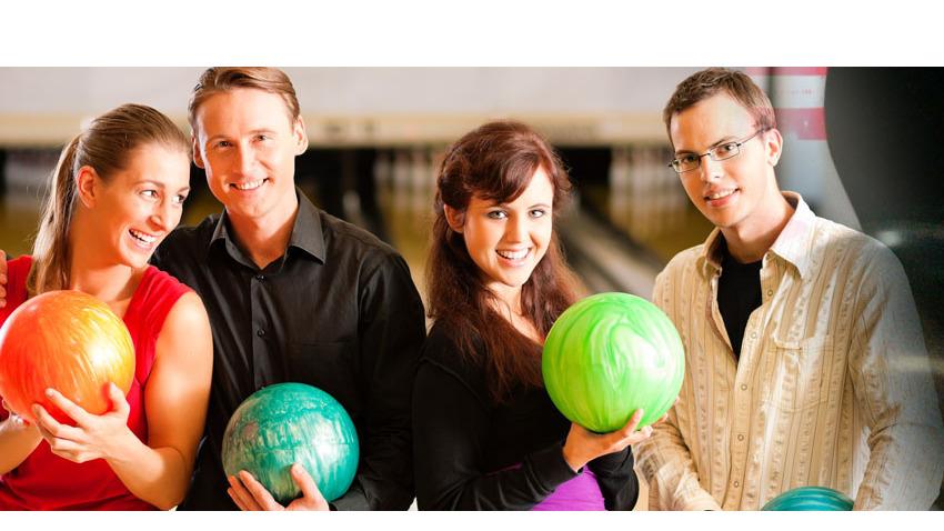 Papio Bowl | 204 E Lincoln St, Papillion, NE 68046, USA | Phone: (402) 339-3266