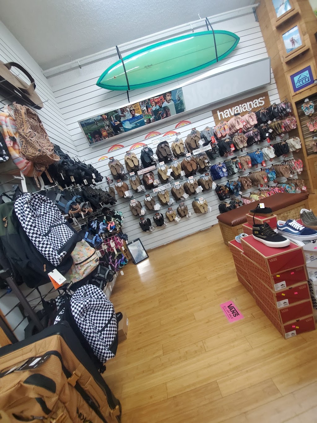 Barnfields Raging Isle Surf | 66-250 Kamehameha Hwy B, Haleiwa, HI 96712, USA | Phone: (808) 637-7797