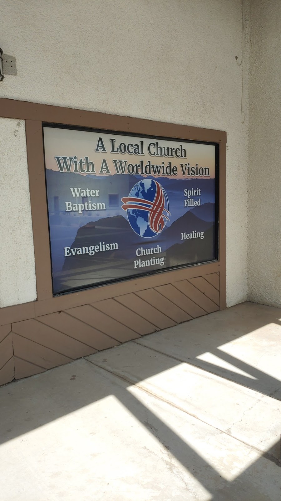 Lighthouse World Outreach | 11497 Bartlett Ave B, 3, Adelanto, CA 92301, USA | Phone: (760) 498-7313