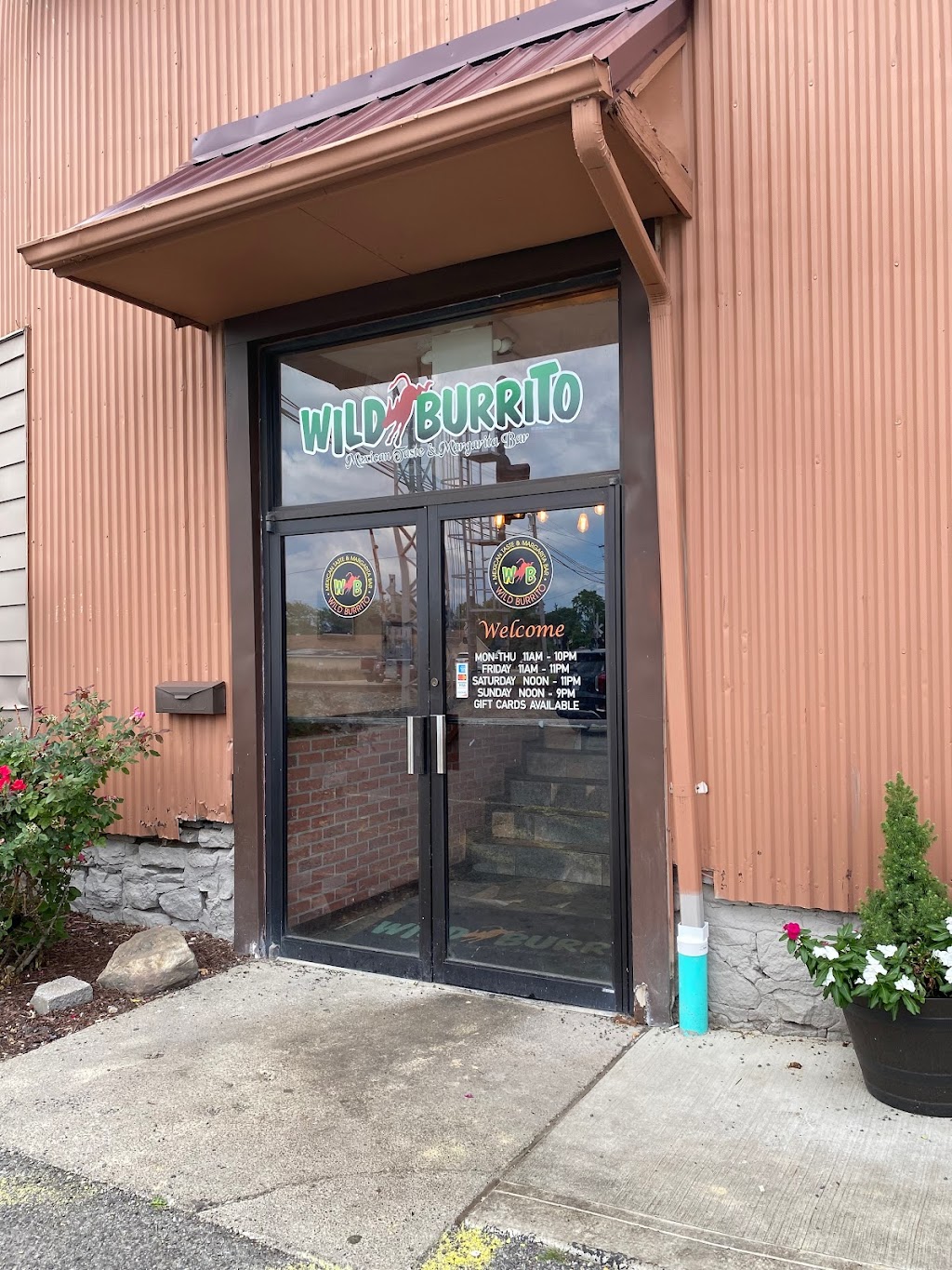 Wild Burrito | 125 N Lake St, Madison, OH 44057, USA | Phone: (440) 307-9140