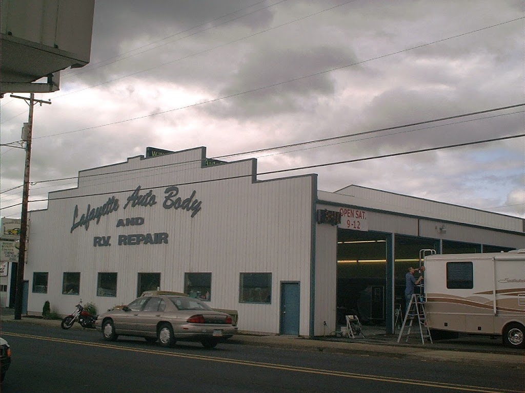 Lafayette Auto Body & RV Repair | 204 3rd St, Lafayette, OR 97127, USA | Phone: (503) 864-2344