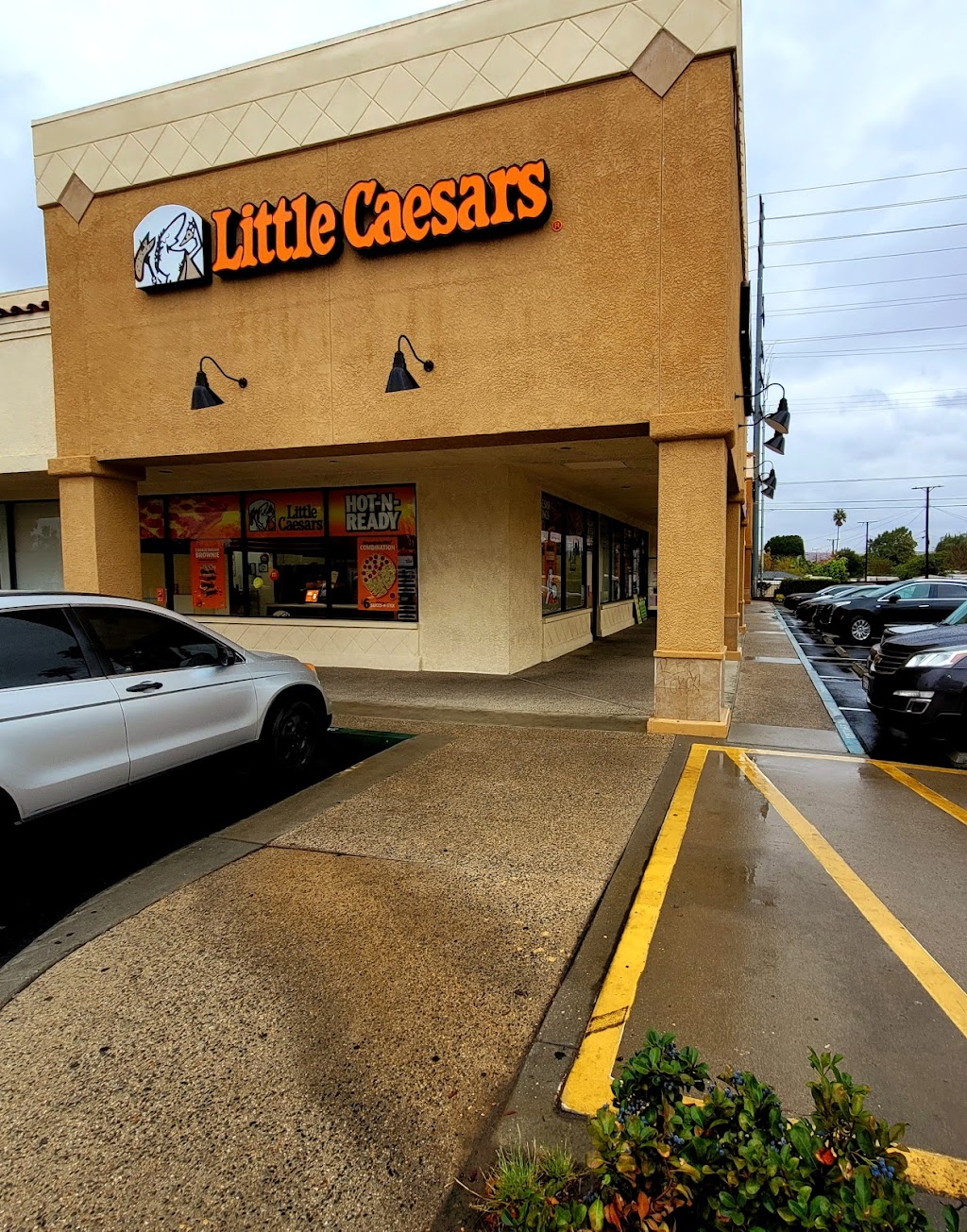 Little Caesars Pizza | 750 S Lincoln Ave STE 105, Corona, CA 92882, USA | Phone: (951) 737-7778