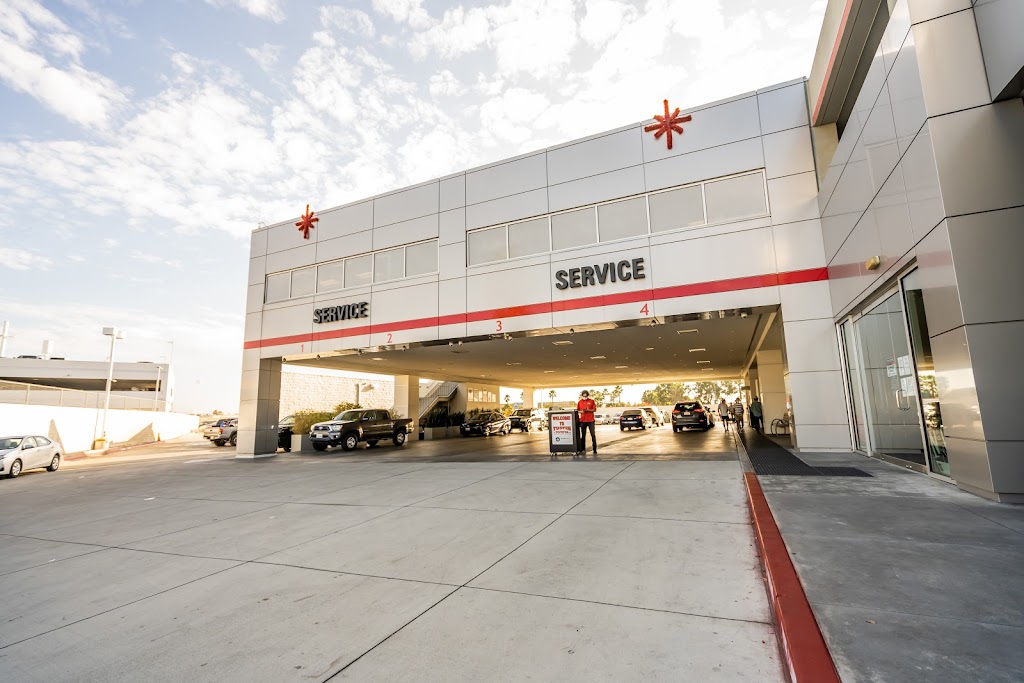 Tustin Toyota Service Department | 36 Auto Center Dr, Tustin, CA 92782, USA | Phone: (888) 799-9601