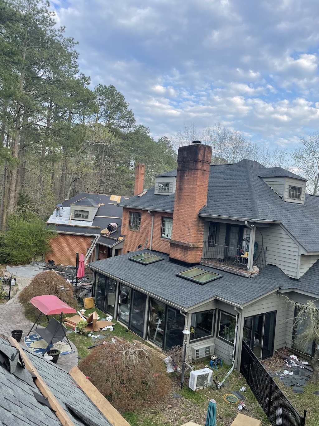 K&J Roof Repairs | 12910 Holly Ln, Manakin-Sabot, VA 23103, USA | Phone: (804) 912-7988