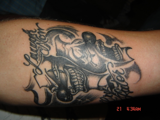 Ajcs Tattooing | 584 5th St Ln E Apt D, Barberton, OH 44203, USA | Phone: (330) 786-8824