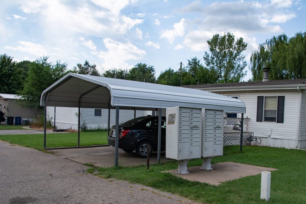 Whitewater Manufactured Home Community | 1303 Money St #10, Augusta, KS 67010, USA | Phone: (316) 500-3734