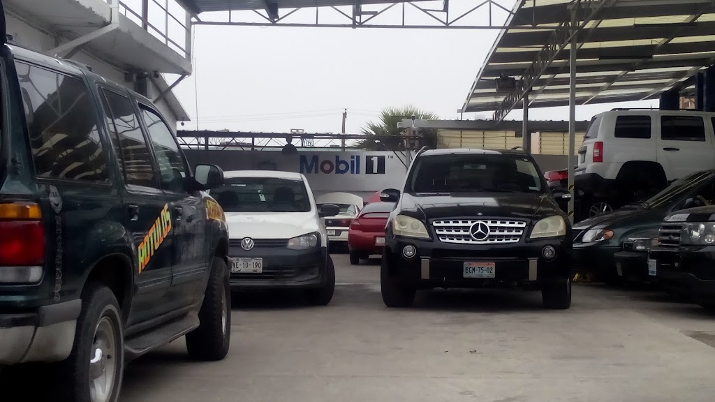 Auto Servicio Johnny | René Ortiz Campoy 30, Centro, 22700 Rosarito, B.C., Mexico | Phone: 661 612 1033