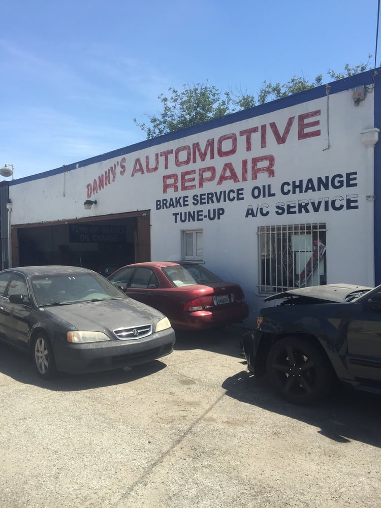 Dannys Automotive Repair | Car Repair Service | 594 S San Antonio Ave, Pomona, CA 91766, USA | Phone: (909) 622-3785