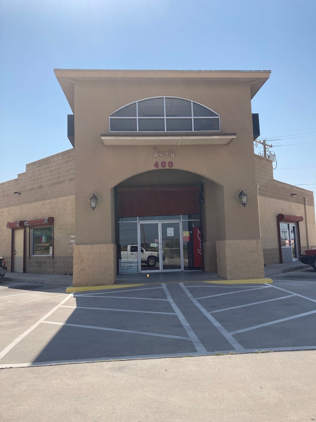 Del Angel Laundromat | 400 Nonap Rd, El Paso, TX 79928, USA | Phone: (915) 852-3303