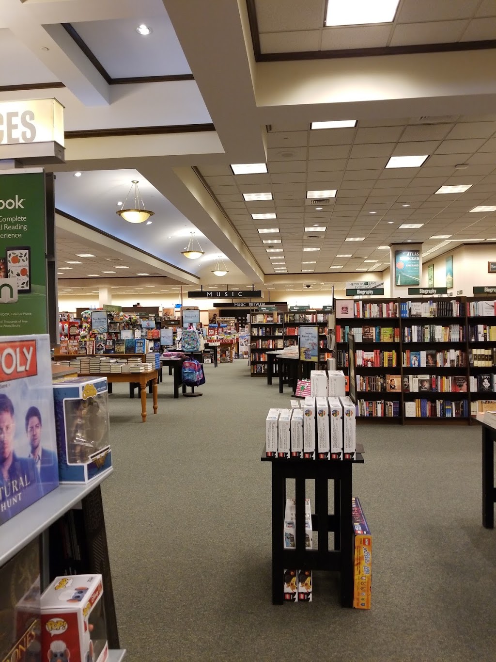 Barnes & Noble | Vista Ridge Village, 2325 S Stemmons Fwy #401, Lewisville, TX 75067, USA | Phone: (972) 315-7966