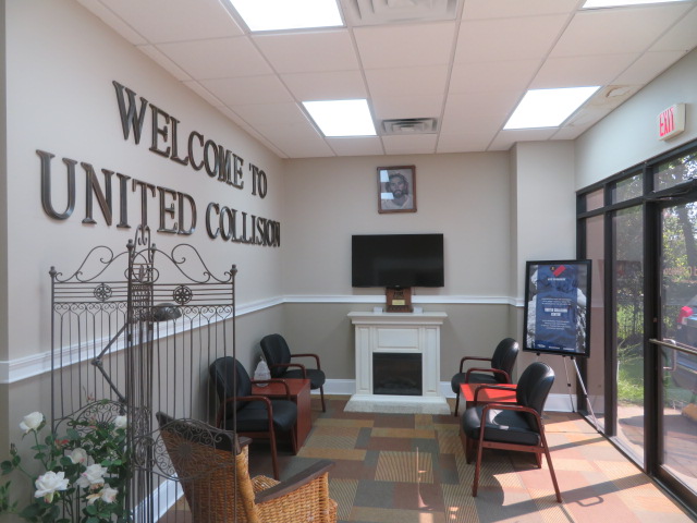 United Collision Center | 1926 N Flannery Rd, Baton Rouge, LA 70815, USA | Phone: (225) 275-9797