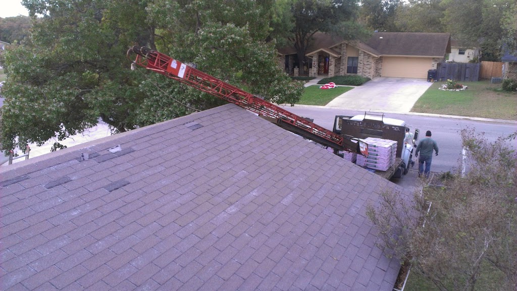 Roof Repair and Leak Experts | 14461 River Rd, New Braunfels, TX 78132 | Phone: (830) 221-7910