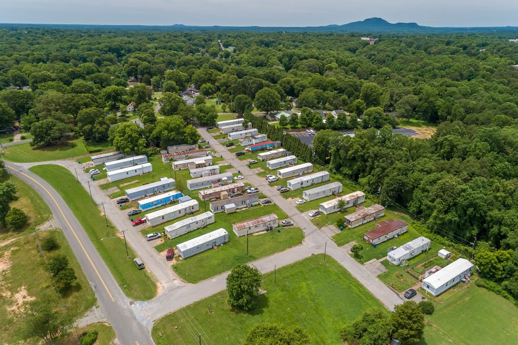 Fairview Park | Gastonia Mobile Home Park | 1926 Cloverdale Cir, Gastonia, NC 28052, USA | Phone: (844) 749-7625