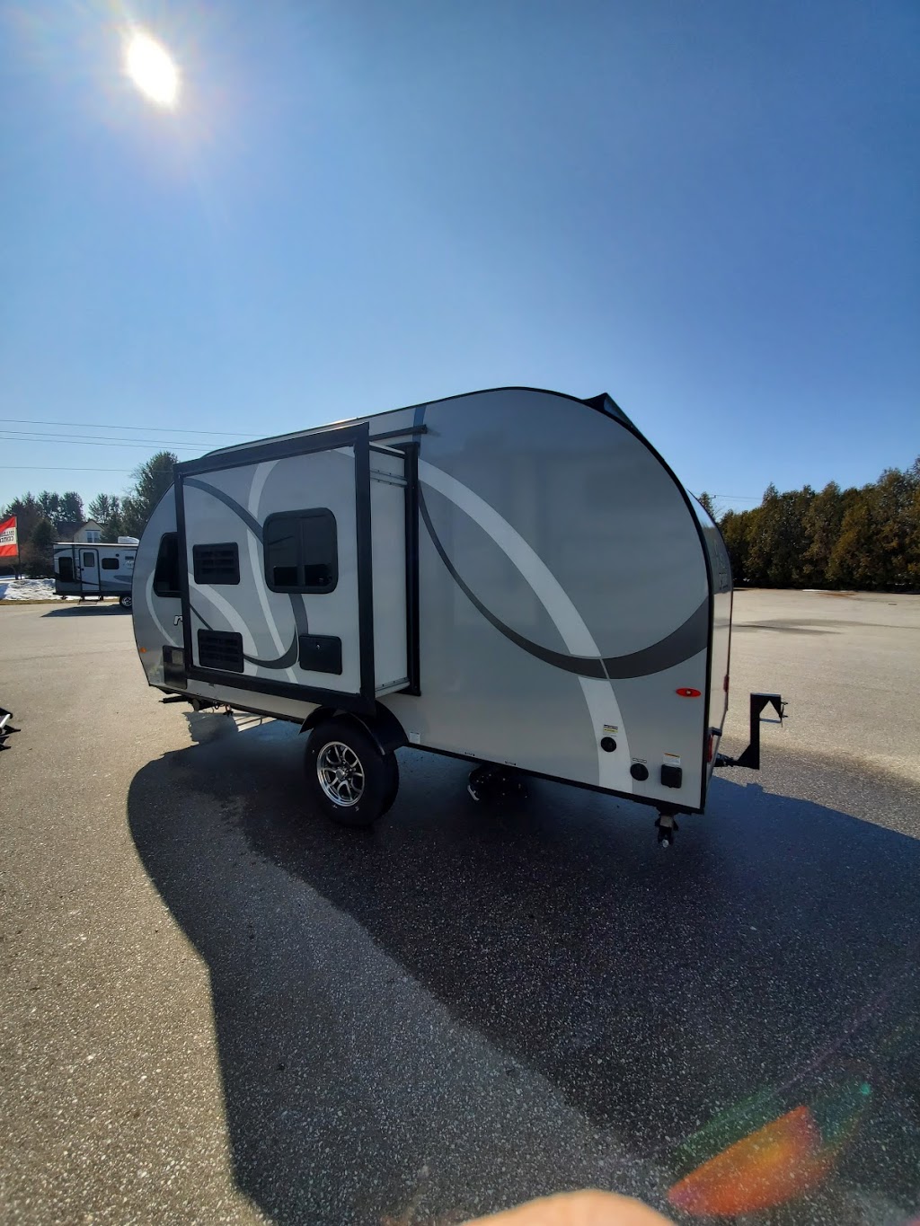 Larry Renaud RV Sales | 2558 Essex County Rd 20, Harrow, ON N0R 1G0, Canada | Phone: (519) 738-6222