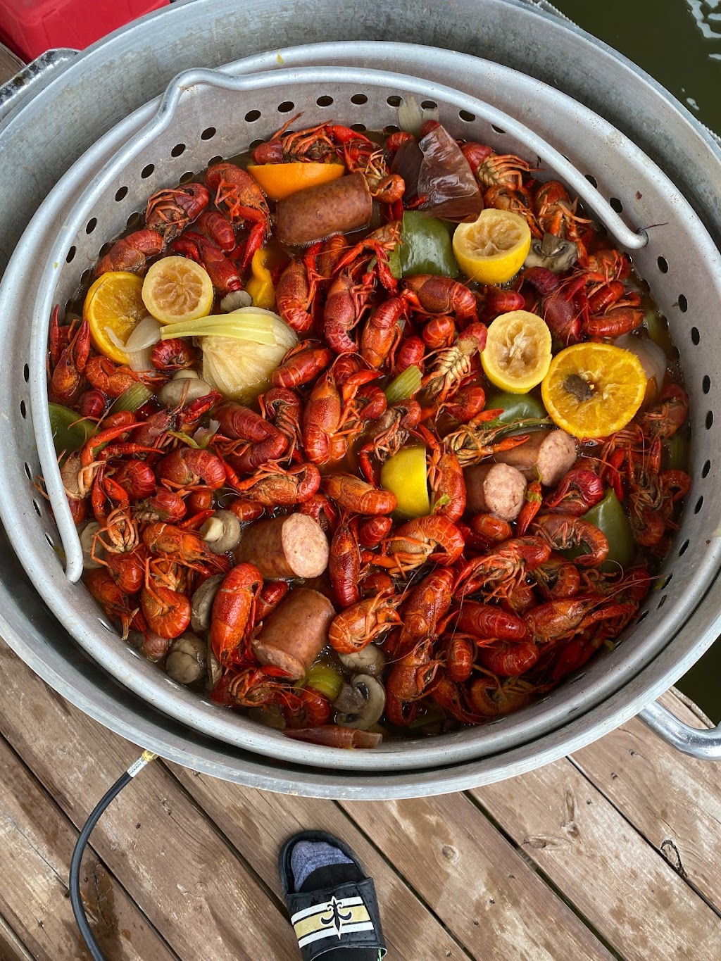 Boiling Over Seafood LLC | 249 Frontage Rd, Picayune, MS 39466, USA | Phone: (601) 273-4171