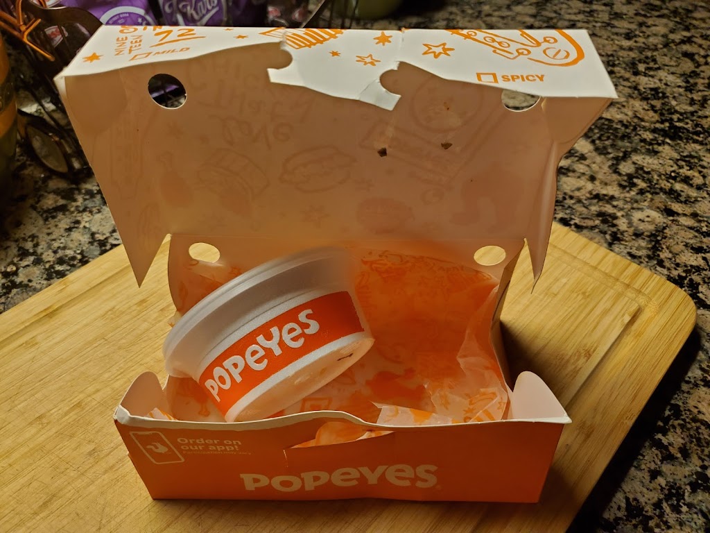 Popeyes Louisiana Kitchen | 169 Levittown Pkwy, Levittown, PA 19055, USA | Phone: (215) 269-1266