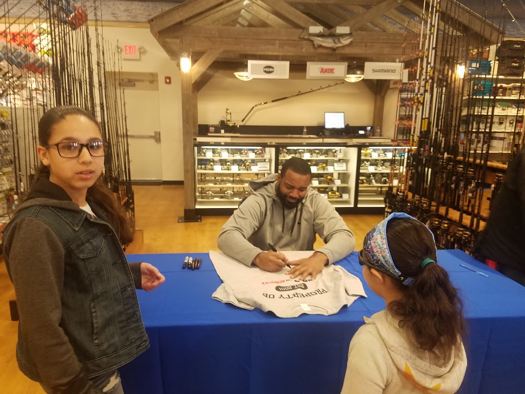 West Marine | 893 St Georges Ave, Woodbridge Township, NJ 07095, USA | Phone: (732) 621-8353