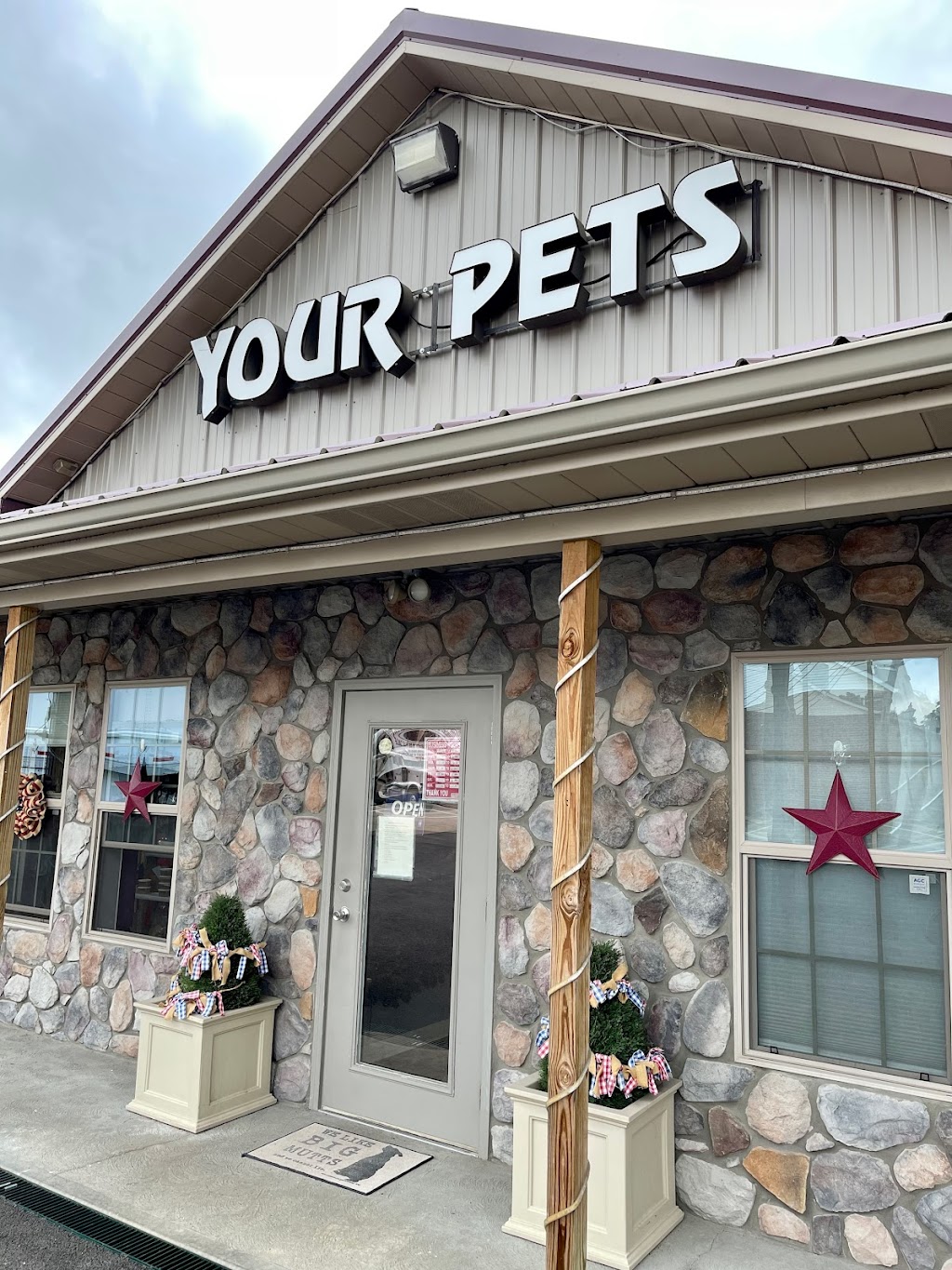 Your Pets | 1177 National Pike, Hopwood, PA 15445, USA | Phone: (724) 439-1997