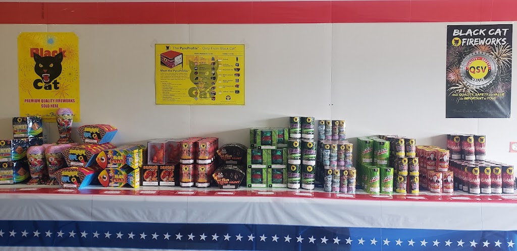 American 13 Fireworks | 5971 US-52 Suite D, New Palestine, IN 46163, USA | Phone: (317) 620-1144