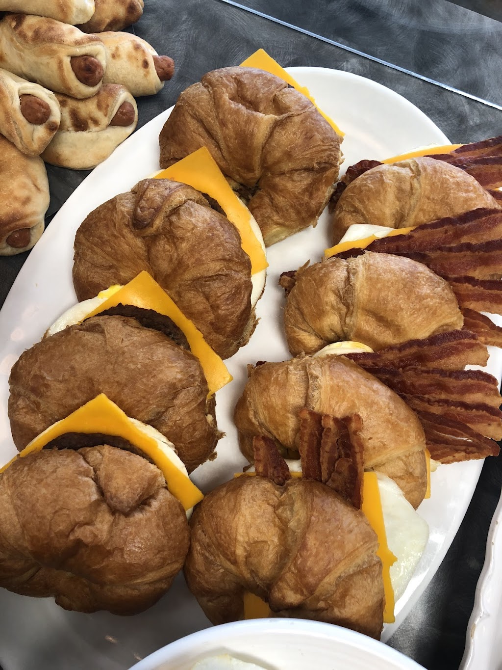 The Good Life Coffee Shop | 9203 Plantation Dr #4, Granbury, TX 76049, USA | Phone: (682) 936-2052
