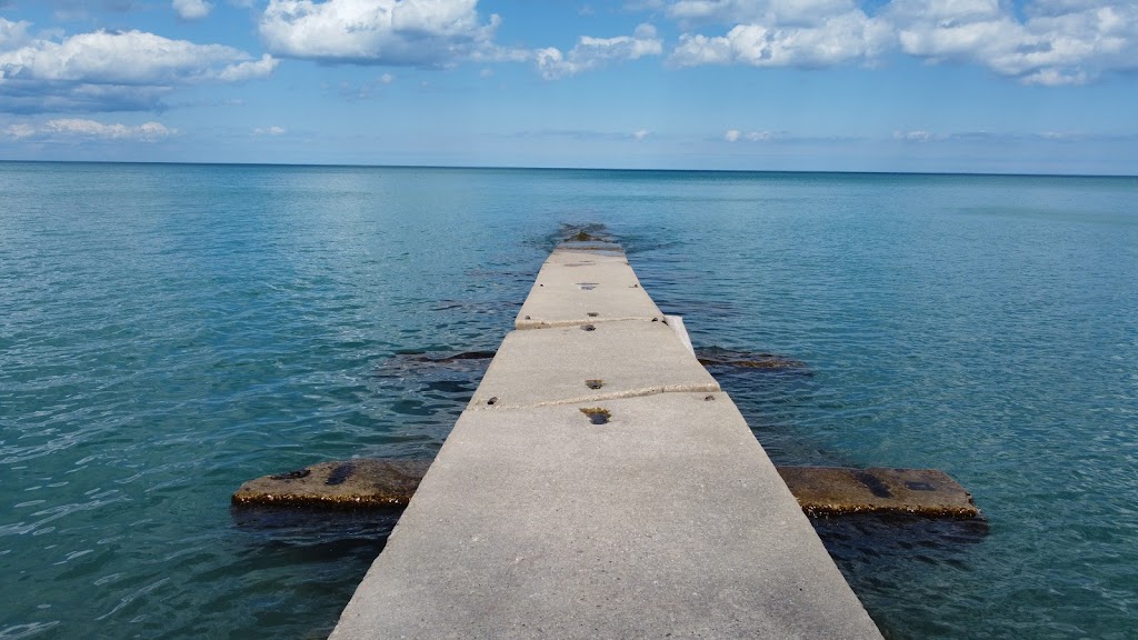 Big Bay Park | 5000 N Lake Dr, Whitefish Bay, WI 53217, USA | Phone: (414) 964-0064