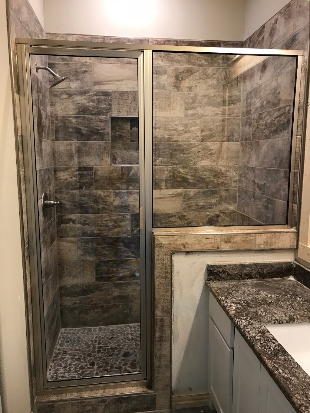 Country Glass & Mirror, Inc. | 1250 US-80 East, Mesquite, TX 75149, USA | Phone: (972) 216-9100