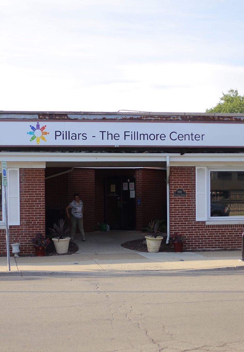 Pillars Community Health - The Fillmore Center | 6918 Windsor Ave, Berwyn, IL 60402, USA | Phone: (708) 745-5277
